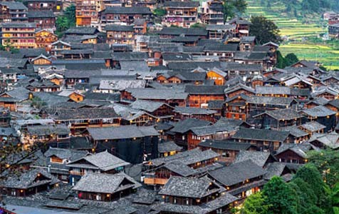 湘潭6种常见的外墙仿石漆施工工艺！